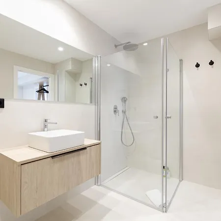 Elegante Y Luminoso En - Apto 4 By