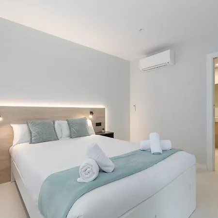 Elegante Y Luminoso En - Apto 4 By *