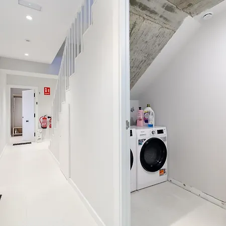 Elegante Y Luminoso En - Apto 4 By Vigo