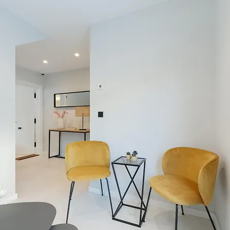 Elegante Y Luminoso En - Apto 4 By Apartment Vigo